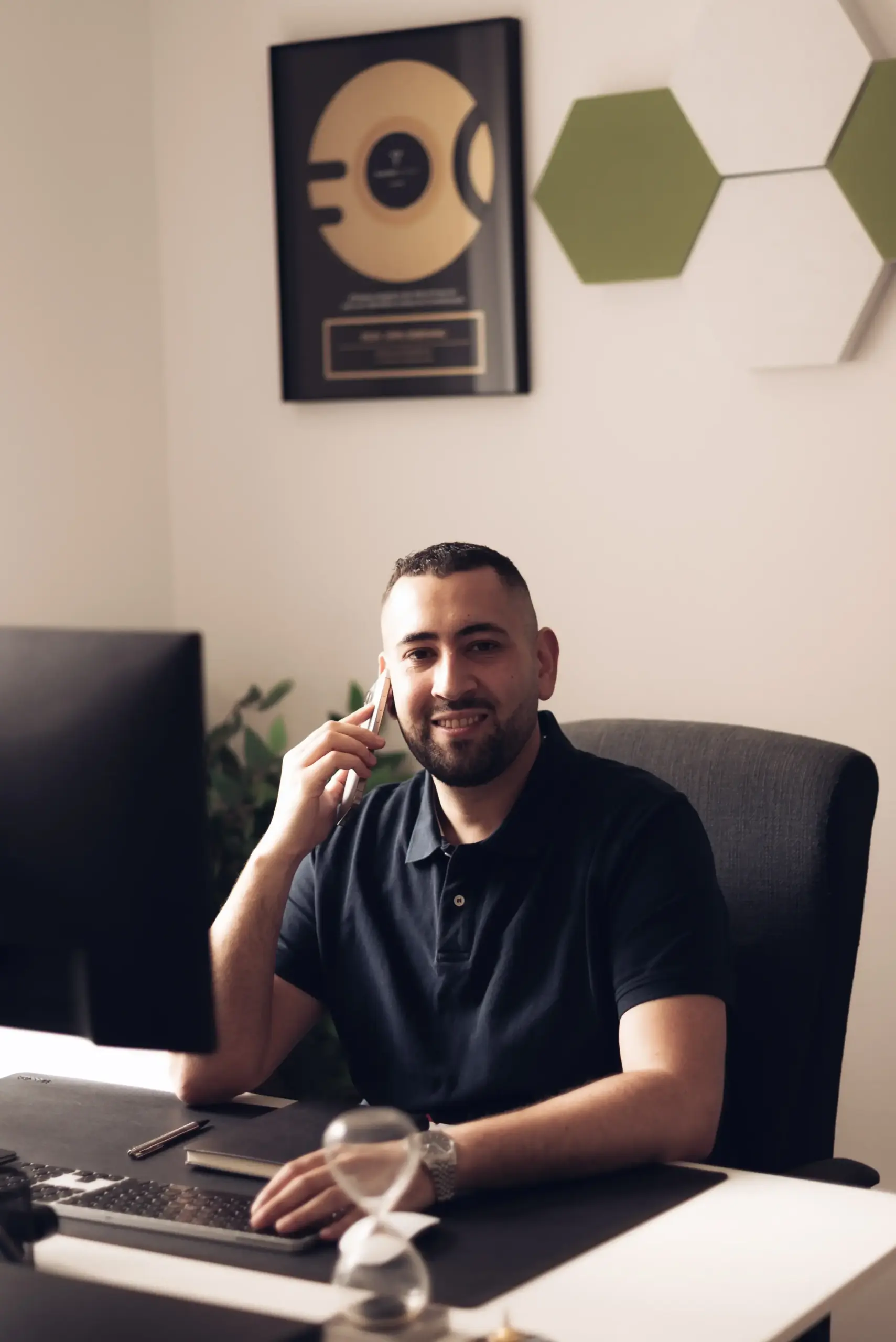 Jörg Sebening Experte für Prozess Automatisierung Jörg Sebening Experte für Prozess Automatisierung mit Auszeichnung für 1 Millionen Euro Umsatz